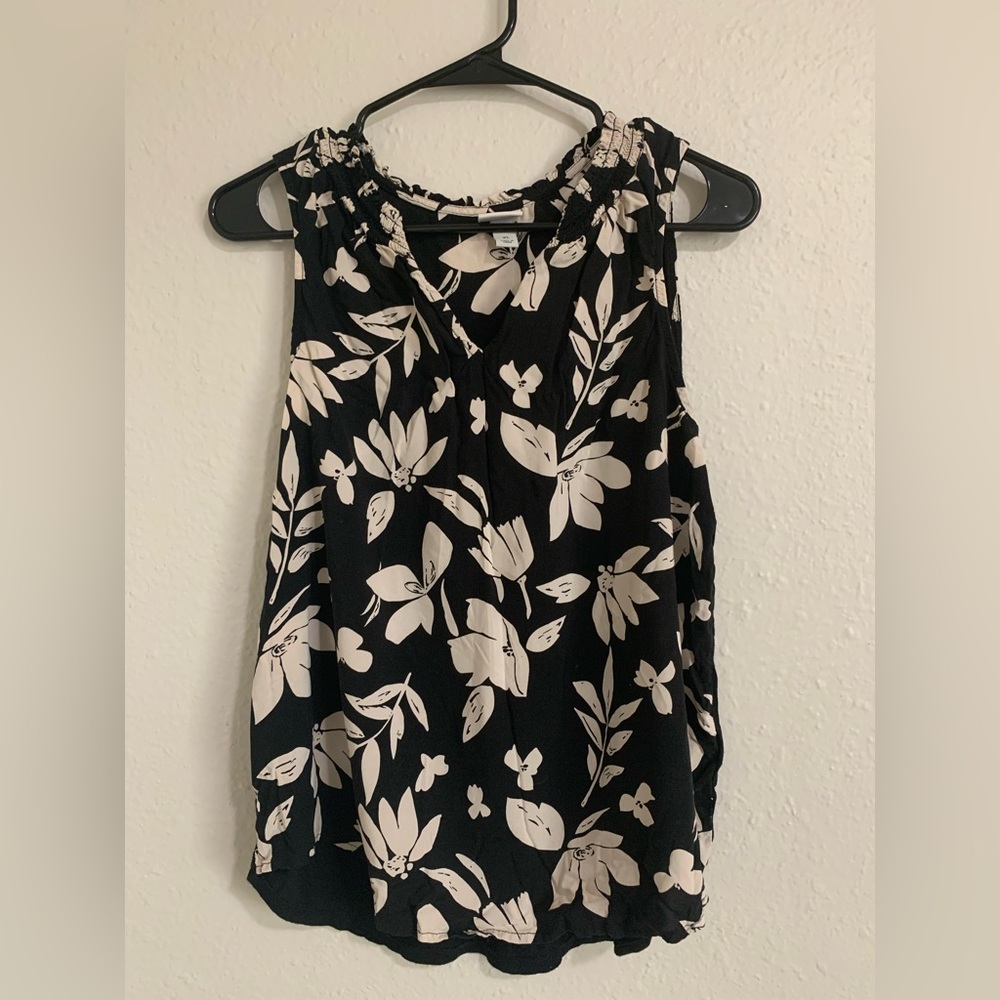 a new day brand floral tank top
